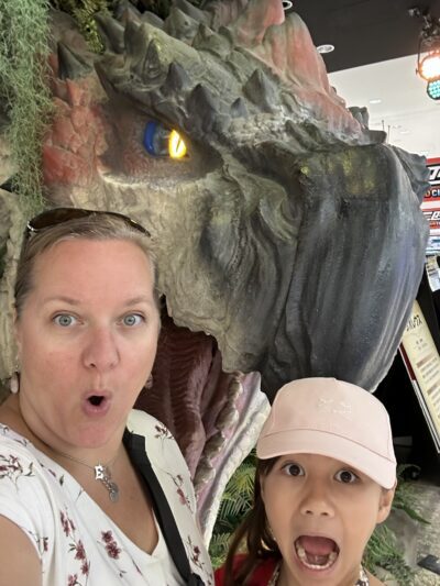 Ramen lunch in Dotonbori, and Maylin and I walk to Daiso – Day 19 – Sep 21, 2025