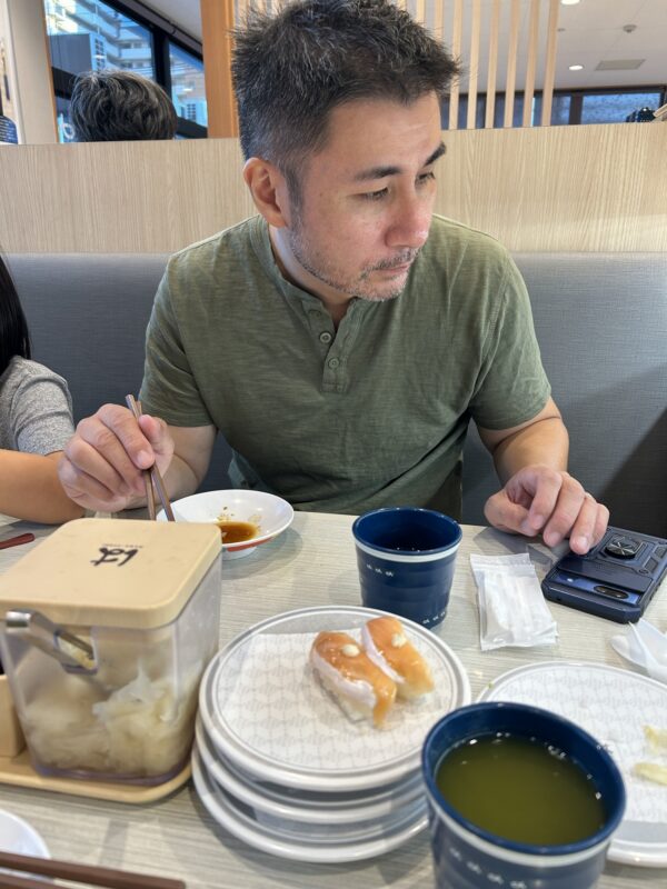 Hours at the laundromat, Sports Day and Hama Sushi – Day 41 – Oct 13, 2025